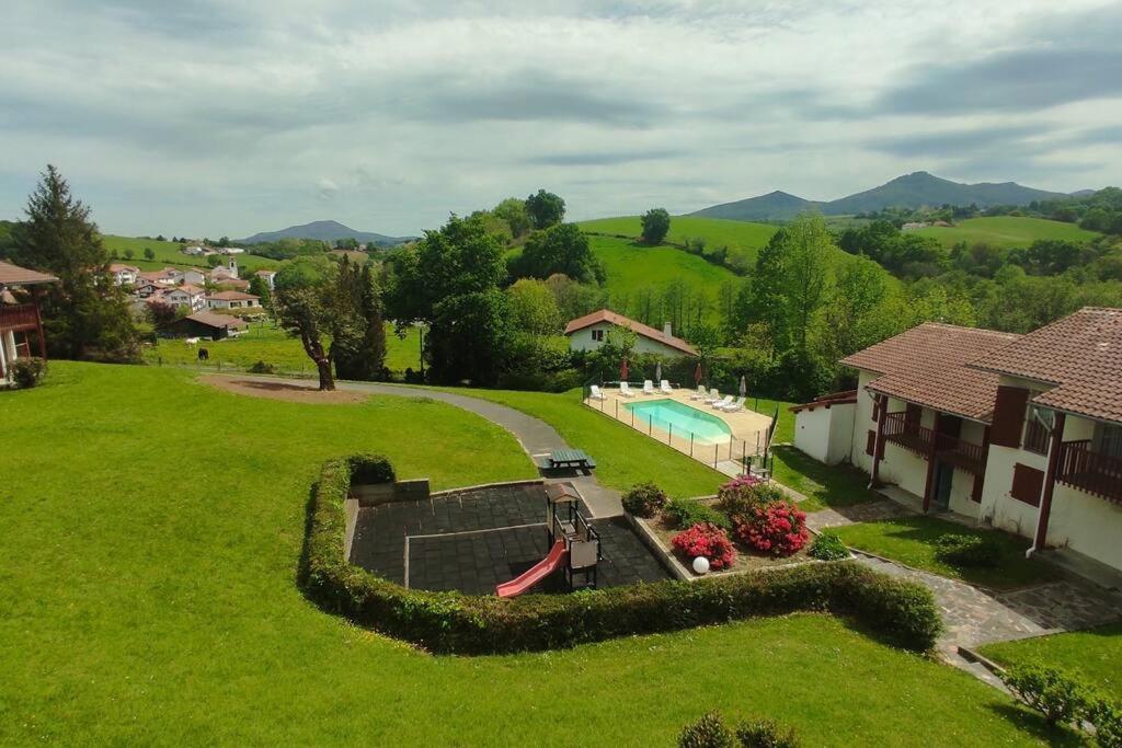 Echalar Piscine Vue Montagnes Souraïde Exterior foto